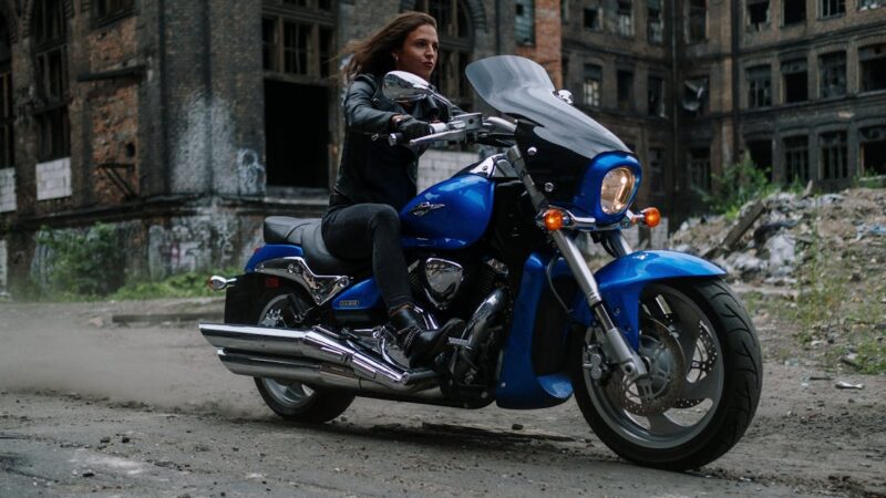 Lois et règlements relatifs à la conduite des motos