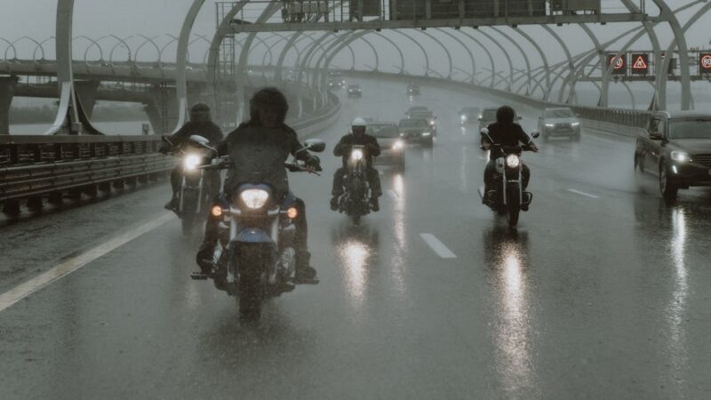 Sécurité routière : les indispensables pour les motocyclistes