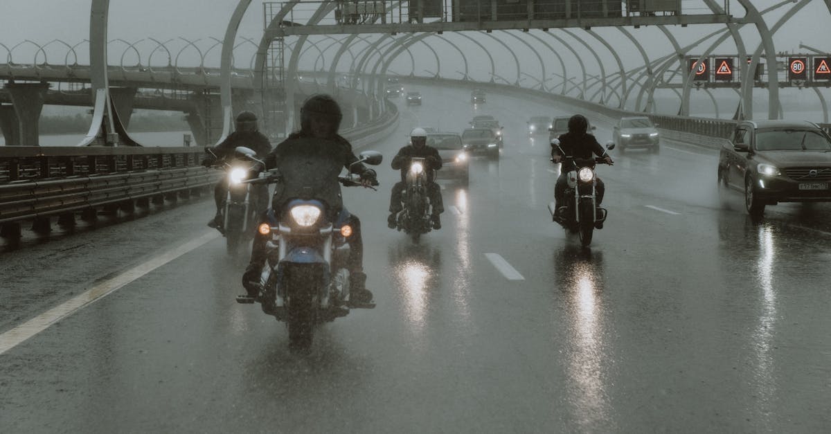 Sécurité routière : les indispensables pour les motocyclistes