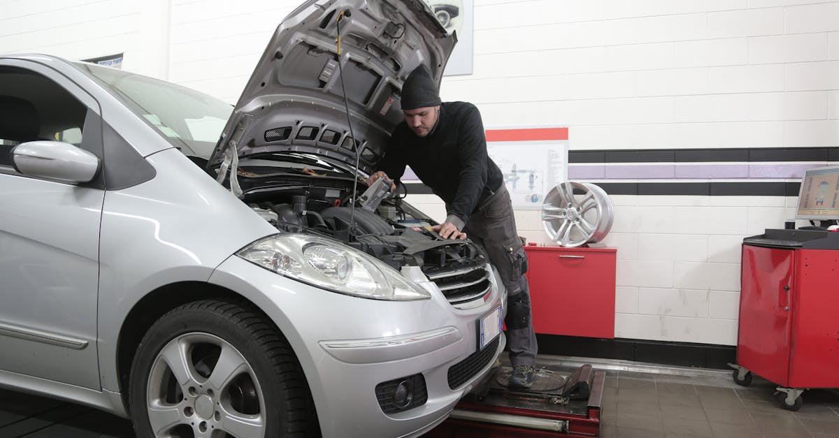 découvrez nos conseils essentiels pour l'entretien automobile. apprenez à maintenir votre voiture en parfait état, à prolonger sa durée de vie et à garantir votre sécurité sur la route grâce à nos astuces de maintenance.