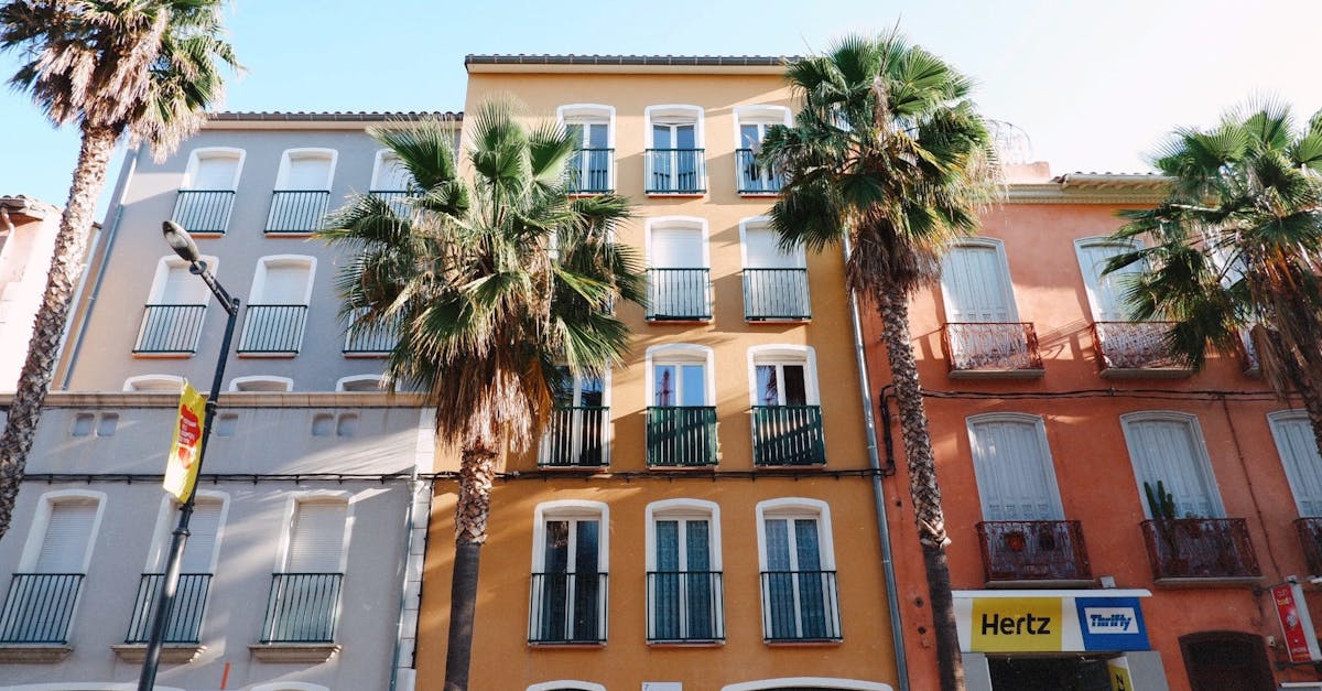découvrez nos services de location de voitures adaptés à tous vos besoins. que ce soit pour un voyage d'affaires ou des vacances, choisissez parmi une large gamme de véhicules fiables et confortables, avec options flexibles et tarifs compétitifs.