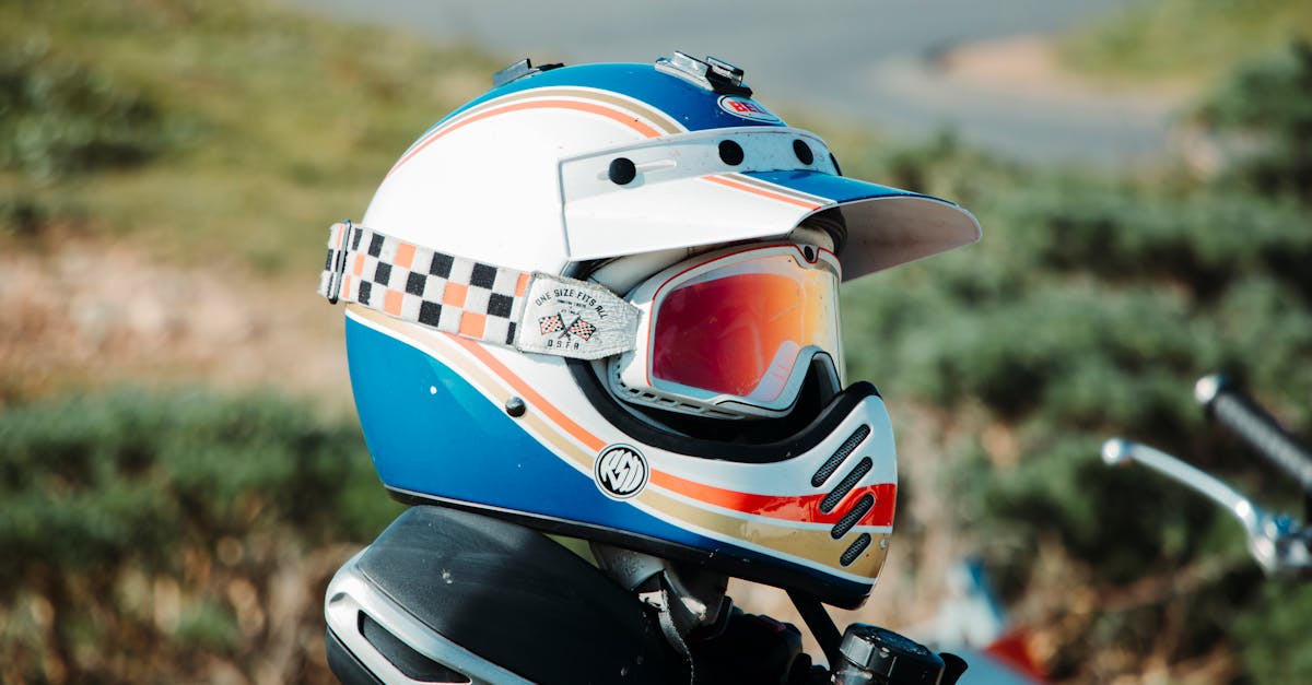 découvrez notre large sélection d'accessoires de moto pour améliorer votre expérience de conduite. que vous soyez un amateur ou un professionnel, nous avons tout ce qu'il vous faut : équipements de sécurité, pièces de rechange, et gadgets innovants. personnalisez votre moto avec des produits de qualité et roulez en toute confiance !