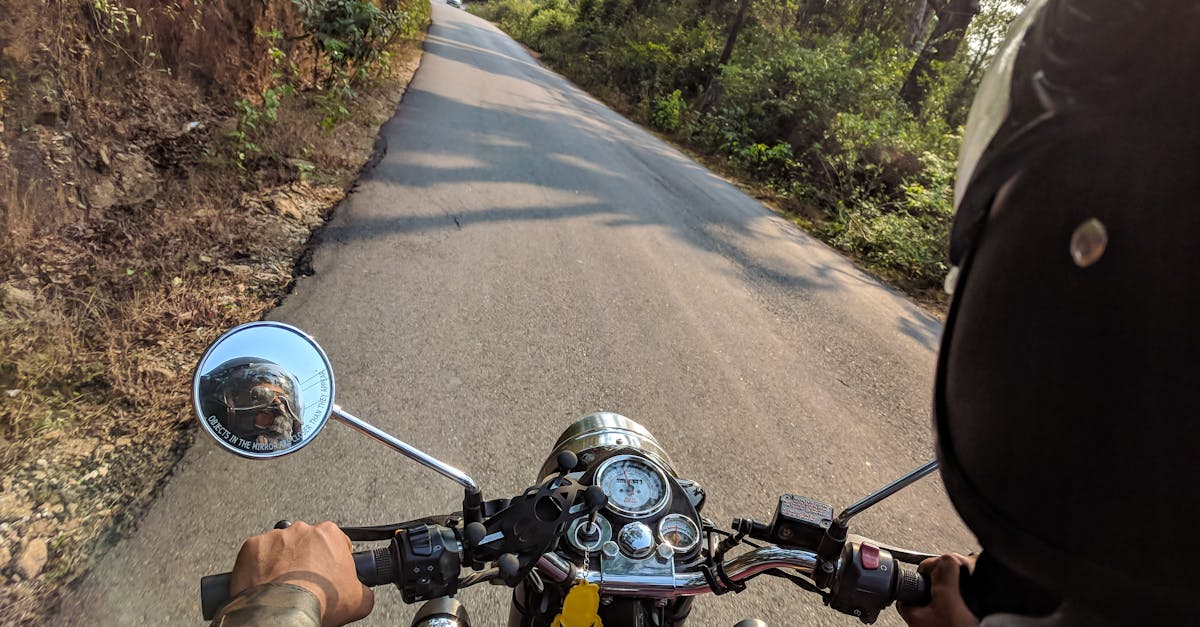 découvrez l'univers captivant des motos : styles, performances et innovations. que vous soyez passionné de deux-roues ou simple curieux, explorez nos conseils, guides d'achat et dernières tendances pour rouler en toute sécurité et avec style.