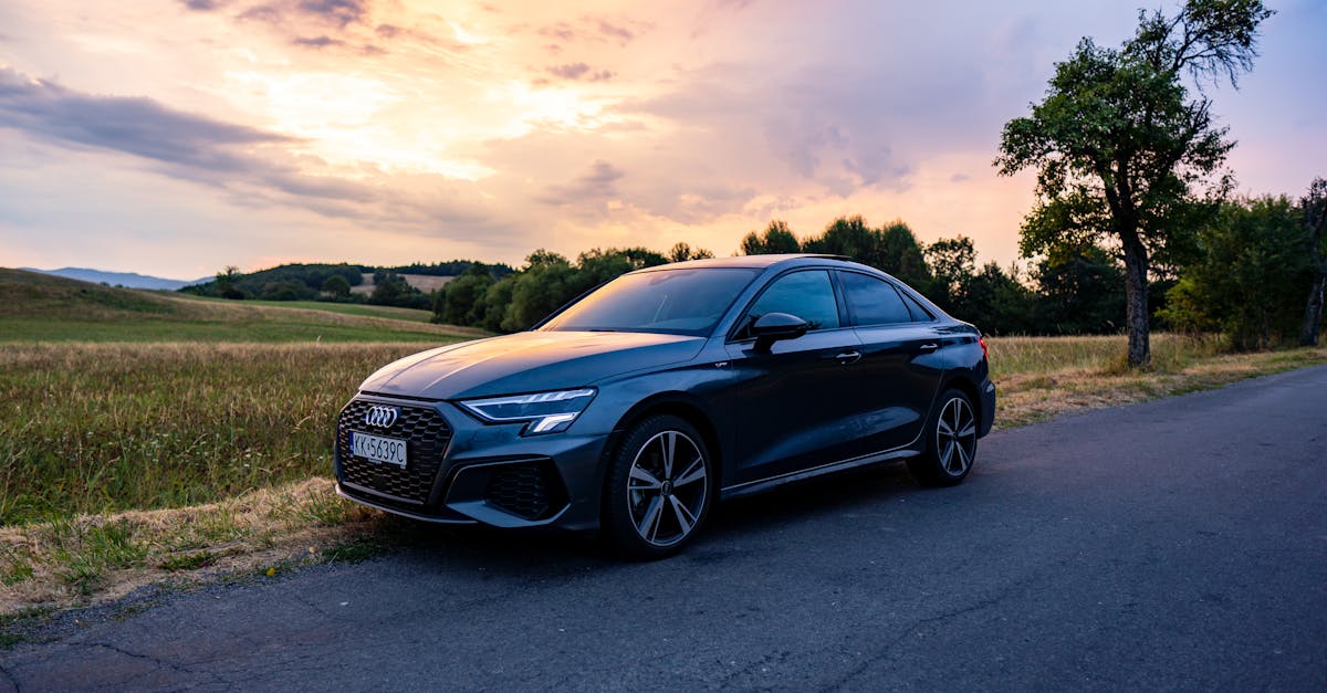 découvrez l'audi a3, la berline compacte alliant élégance, performance et technologie avancée. offrant un design moderne et des équipements de pointe, elle est le choix idéal pour les conducteurs en quête de confort et de dynamisme sur la route.