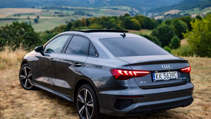 découvrez la nouvelle audi a3 : un mélange parfait de technologie et de performance