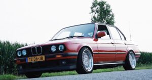 découvrez la bmw 230i coupe, une fusion parfaite de puissance et d'élégance. avec son design dynamique et ses performances impressionnantes, cette voiture sportive incarne le plaisir de conduire. idéale pour ceux qui recherchent une expérience de conduite unique et raffinée.