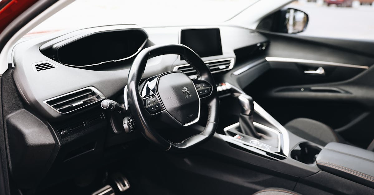 découvrez le peugeot 2008, un suv compact alliant style, confort et innovation. profitez d'une conduite dynamique et de technologies avancées pour une expérience de conduite unique. idéal pour la ville comme pour les escapades, le peugeot 2008 saura séduire les amateurs de mobilité moderne.