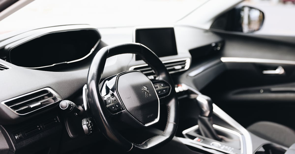 découvrez le peugeot 3008, un suv au design moderne et élégant, associé à des technologies avancées et un confort exceptionnel. explorez ses performances dynamiques, son habitacle spacieux et ses fonctionnalités innovantes qui en font le choix idéal pour les citadins et les aventuriers.
