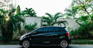 découvrez la toyota yaris, une citadine polyvalente et économe en carburant, alliant confort, style et technologies de pointe. idéale pour la ville et les escapades, elle offre un design moderne, une conduite agréable et une sécurité optimale.