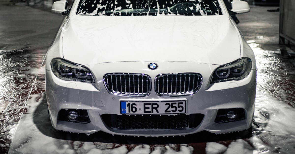 découvrez le bmw x5, un suv alliant luxe, performances et technologie avancée. parfait pour les amateurs de conduite, il offre un espace généreux, un confort inégalé et des caractéristiques innovantes pour une expérience de conduite exceptionnelle.