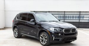 découvrez le bmw x5, un suv haut de gamme alliant puissance, élégance et technologies avancées. profitez d'un confort exceptionnel et d'une conduite dynamique sur tous types de terrains.