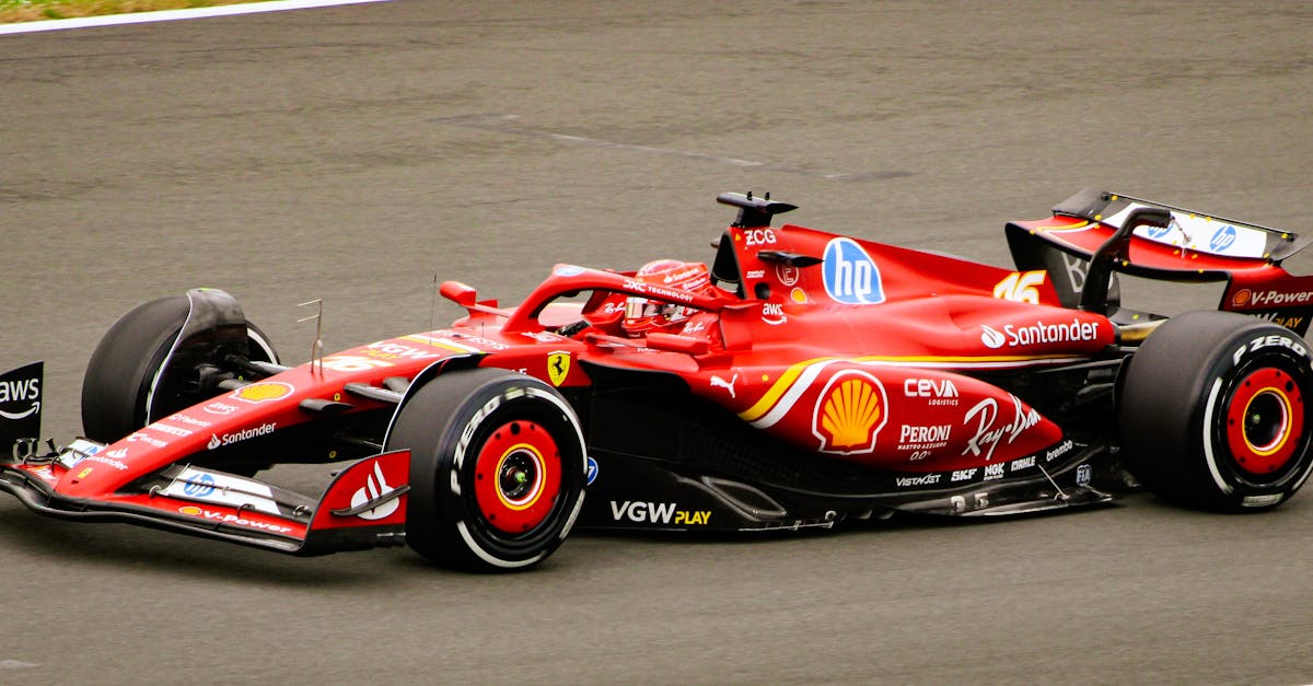 découvrez l'univers palpitant de la formule 1, où vitesse, technologie et stratégie se rencontrent sur les circuits les plus emblématiques du monde. suivez les dernières actualités, classements et performances des pilotes et des équipes en quête de victoire.