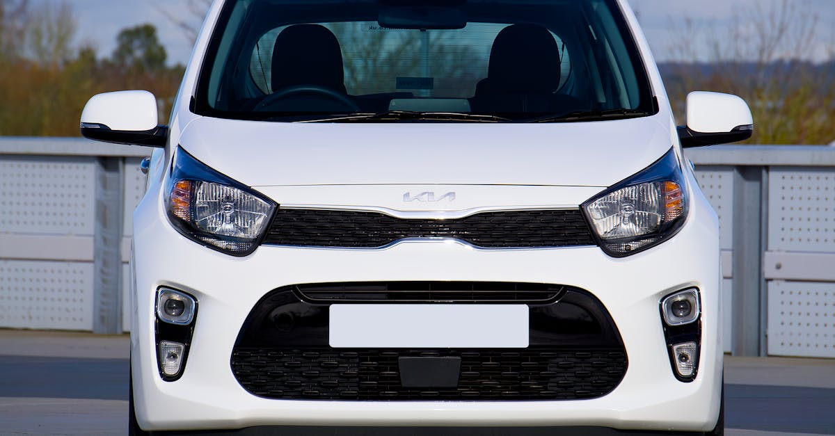 découvrez la kia picanto, la citadine dynamique et stylée qui allie confort, efficacité et technologie avancée. parfaite pour naviguer en ville, elle offre un design moderne, une conduite agile et une excellente économie de carburant. explorez les différentes options et personnalisez votre picanto selon vos envies.