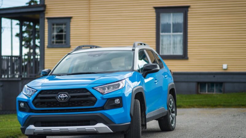 découverte du toyota rav4 : un incontournable du segment des SUV