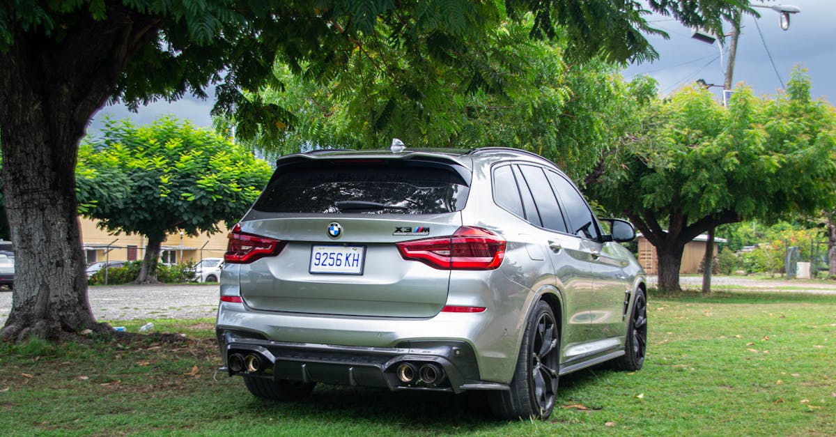 découvrez le bmw x3, un suv élégant alliant performance, comfort et technologie avancée. explorez ses caractéristiques impressionnantes et ses options personnalisables pour une expérience de conduite inégalée.