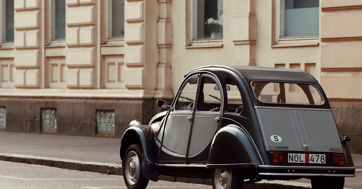 découvrez la citroën c3, une berline compacte alliant design moderne, confort exceptionnel et technologies innovantes. parfaite pour la ville et les escapades, la c3 est conçue pour rendre chaque trajet agréable. explorez ses caractéristiques, ses options de personnalisation et sa conduite dynamique.