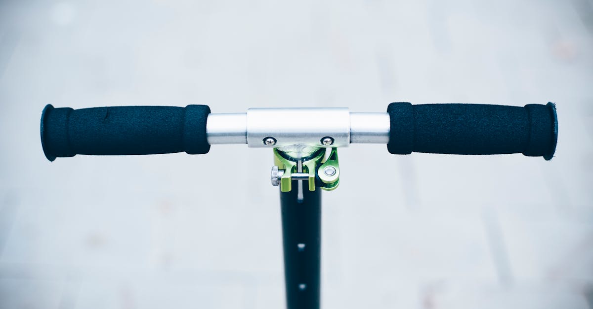 découvrez notre sélection de trottinettes électriques, alliant performance, design moderne et respect de l'environnement. idéales pour vos trajets quotidiens, elles offrent une expérience de conduite fluide et agréable. explorez la ville en toute liberté !