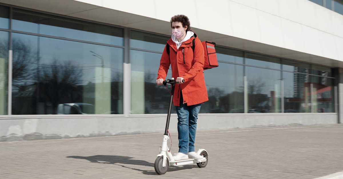 découvrez notre sélection de trottinettes électriques : pratiques, écologiques et rapides. parfaites pour vos trajets quotidiens, elles allient confort et performance pour une mobilité urbaine sans effort.