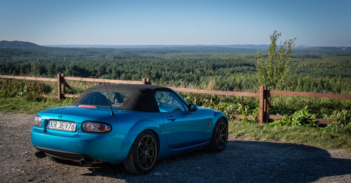 découvrez la mazda mx-5, la voiture de sport emblématique au design intemporel et à la conduite dynamique. alliant performances exceptionnelles et plaisir de conduite, la mx-5 est le choix parfait pour les amateurs de sensations fortes. explorez ses caractéristiques innovantes et son style séduisant qui font d'elle un classique moderne.