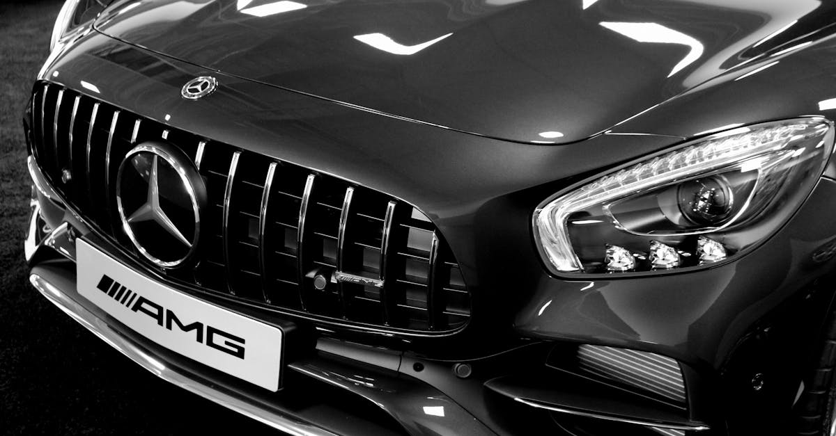 découvrez la mercedes a 45 amg, une fusion parfaite de puissance et de luxe. avec son moteur performant et son design audacieux, ce modèle emblématique incarne l'excellence automobile. idéale pour les amateurs de sensations fortes, cette compacte sportive offre une conduite précise et un confort inégalé. plongez dans l'univers de l'adn amg et laissez-vous séduire par une expérience qui allie technologie de pointe et raffinement.