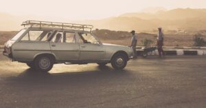 découvrez la peugeot 308, une berline élégante et moderne alliant confort, performance et technologie avancée. explorez ses lignes séduisantes, son habitacle raffiné et ses innovations pour une expérience de conduite inégalée.