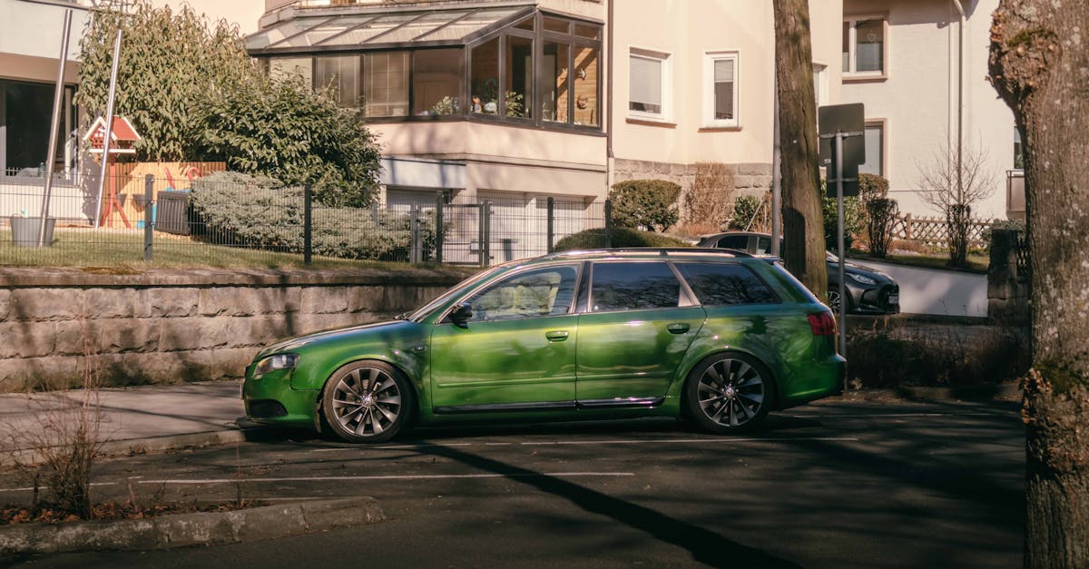 découvrez l'audi rs 6 gt, une voiture d'exception alliant puissance, élégance et technologie de pointe. avec son design aérodynamique captivant et un moteur performant, cette berline surpuissante offre une expérience de conduite inégalée. plongez dans un monde de confort et de sportivité avec l'audi rs 6 gt.