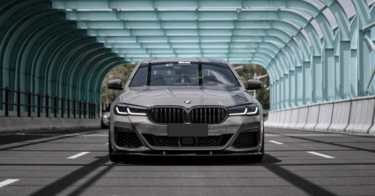 découvrez la bmw série 4 : un coupé élégant qui allie design raffiné, performance exceptionnelle et technologies de pointe. plongez dans l'univers de la sportivité et du luxe avec chaque trajet.