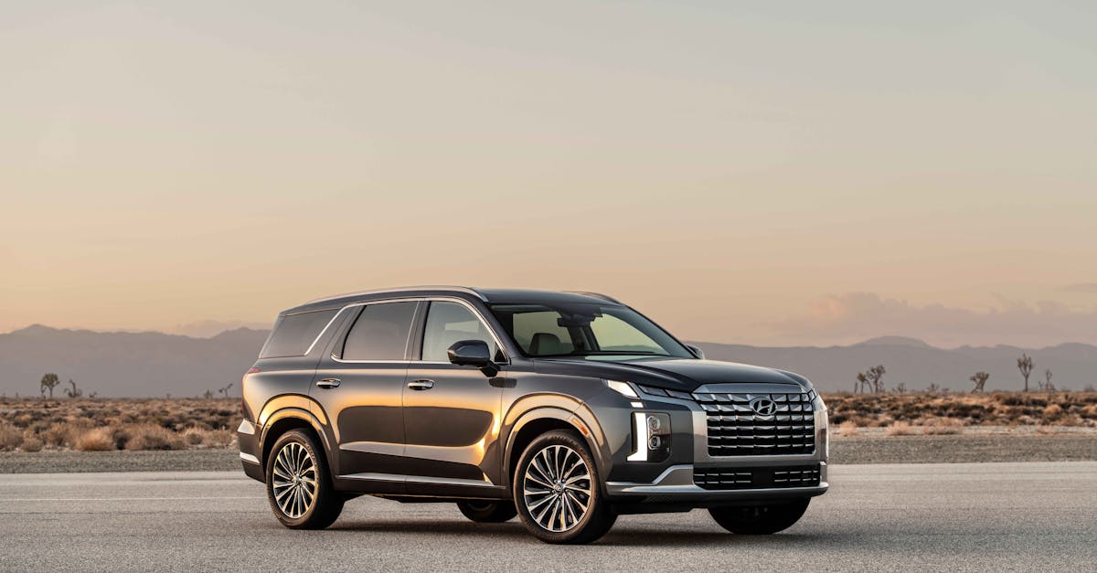 découvrez le hyundai kona, un suv compact alliant design moderne, performances dynamiques et technologies avancées. parfait pour explorer la ville ou partir à l'aventure, le kona offre confort et sécurité pour tous vos trajets.