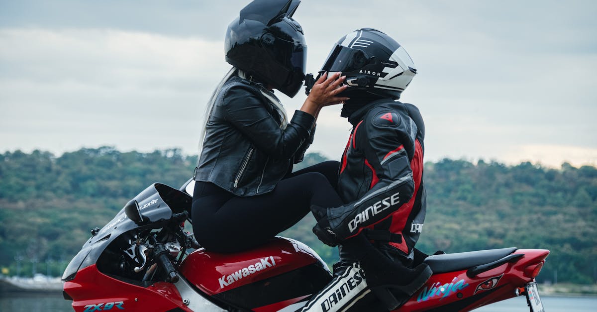 découvrez la kawasaki versys 1100 s, la moto parfaite pour les aventuriers. avec son moteur puissant, son confort accru et ses technologies avancées, elle est idéale pour les longues randonnées sur tous types de routes. préparez-vous à explorer l'inattendu avec un design élégant et une maniabilité exceptionnelle.