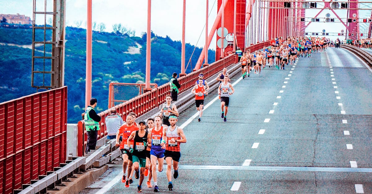participez à l'une des courses les plus emblématiques au monde avec le marathon. que vous soyez coureur débutant ou confirmé, plongez dans l'excitation de cet événement dynamique qui allie endurance, camaraderie et dépassement de soi. inscrivez-vous dès maintenant pour vivre une expérience inoubliable sur la route.