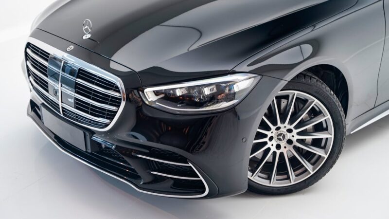 découvrez la majestueuse classe S de Mercedes