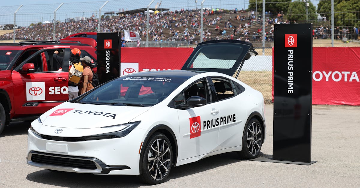 découvrez la toyota prius, la berline hybride emblématique qui allie performance, économie de carburant et respect de l'environnement. son design innovant et ses technologies avancées en font un choix idéal pour les conducteurs soucieux de leur empreinte écologique. optez pour l'avenir de la conduite avec la prius.