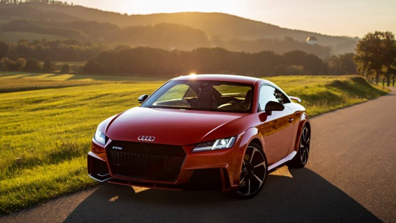 découvrez l’audi tt : un coupé sportif alliant élégance et performance