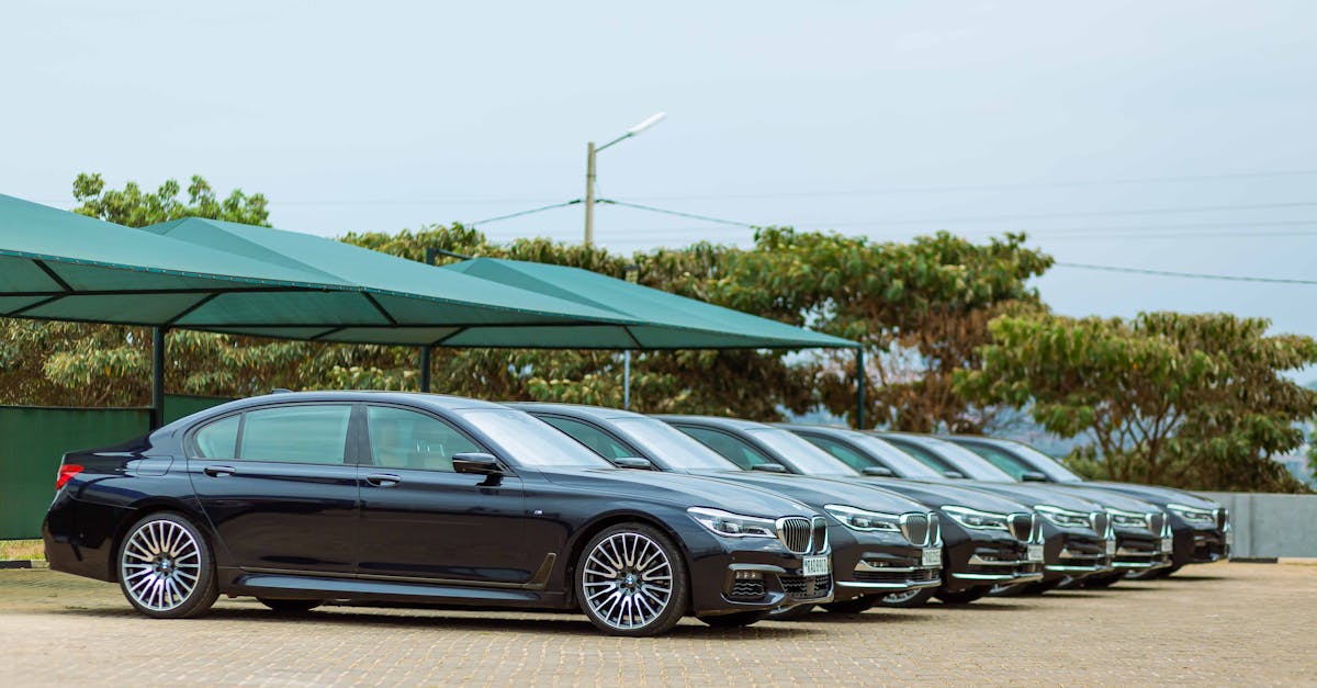 découvrez la bmw série 5, une berline luxueuse alliant performance, confort et technologie avancée. explorez son design élégant, ses moteurs puissants et ses fonctionnalités innovantes pour une expérience de conduite exceptionnelle.