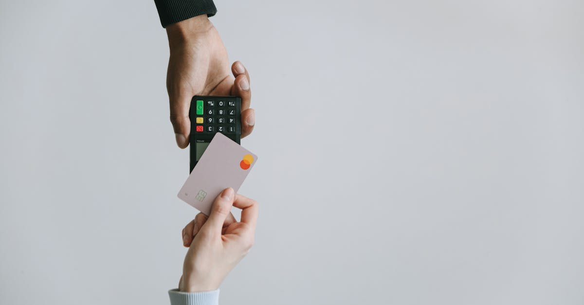 Lancement de la carte grise numérique sur smartphone pour l’été 2025