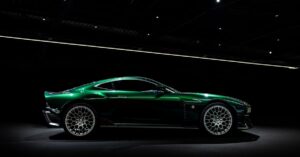 découvrez des garages luxueux alliant élégance et fonctionnalité. transformez votre espace de stationnement en un véritable havre de raffinement avec des options personnalisées et des matériaux haut de gamme.