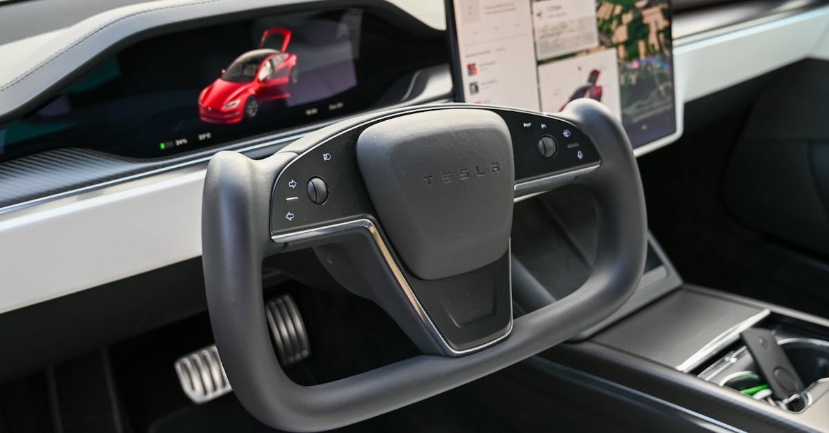 découvrez la tesla model 3, une berline électrique alliant performance, technologie avancée et design moderne. profitez d'une autonomie impressionnante, d'un intérieur spacieux et d'une conduite agréable tout en participant à la transition énergétique.