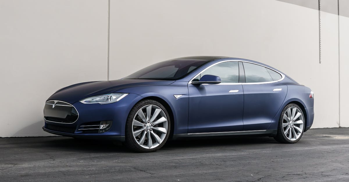 découvrez la tesla model 3, la berline électrique qui allie performance, autonomie et technologie avancée. parfaite pour les trajets quotidiens et les longues distances, la model 3 offre une conduite agréable, des fonctionnalités innovantes et un design élégant. rejoignez la révolution électrique avec tesla.