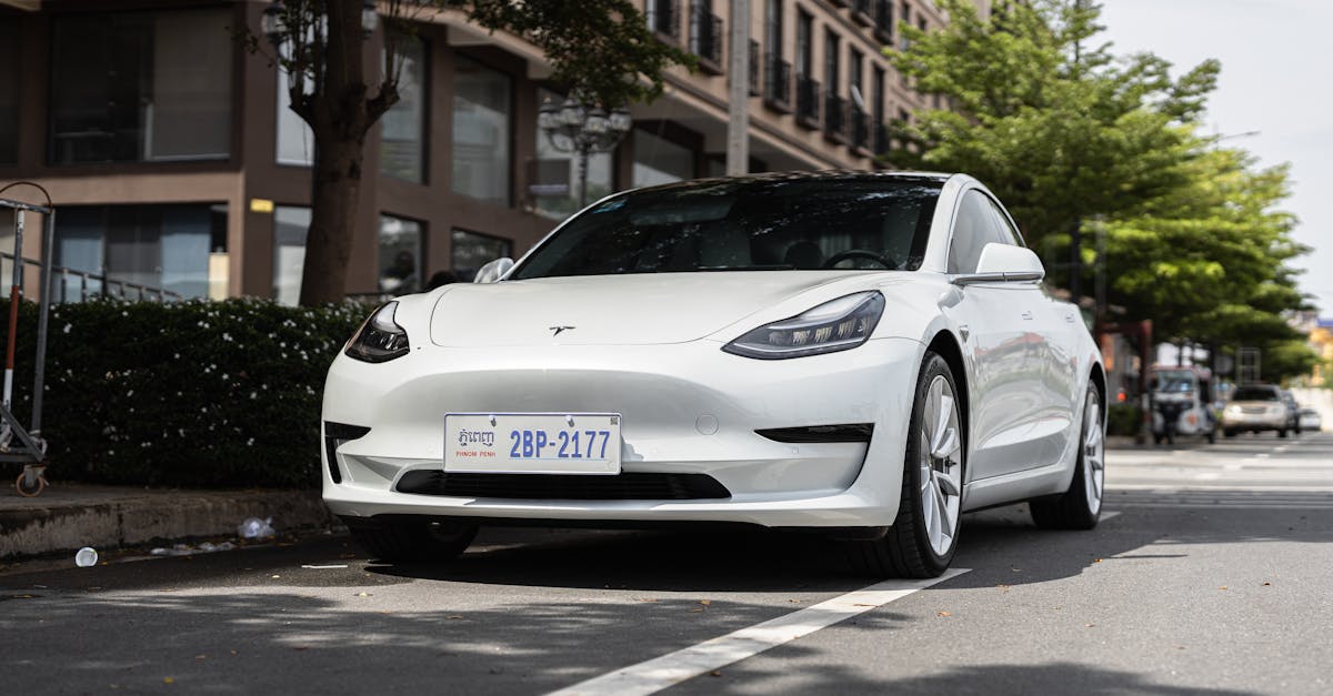 découverte de la tesla model 3 : une révolution dans le domaine des véhicules électriques