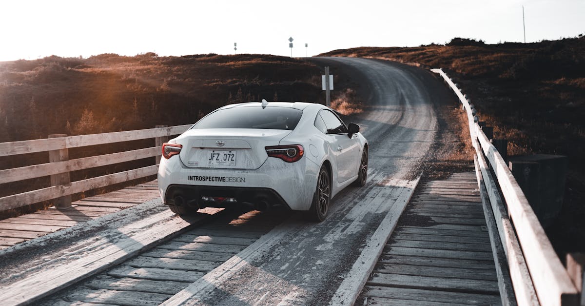 découvrez la toyota yaris cross : un suv compact hybride au design moderne, offrant confort, sécurité et économies de carburant. parfait pour la ville et les aventures au quotidien.