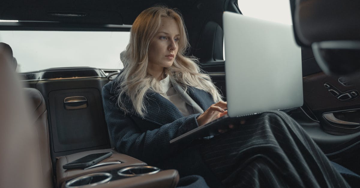 protégez votre véhicule d’occasion grâce à une garantie auto fiable. découvrez nos solutions adaptées pour couvrir les réparations imprévues et rouler en toute sérénité avec votre voiture d’occasion.