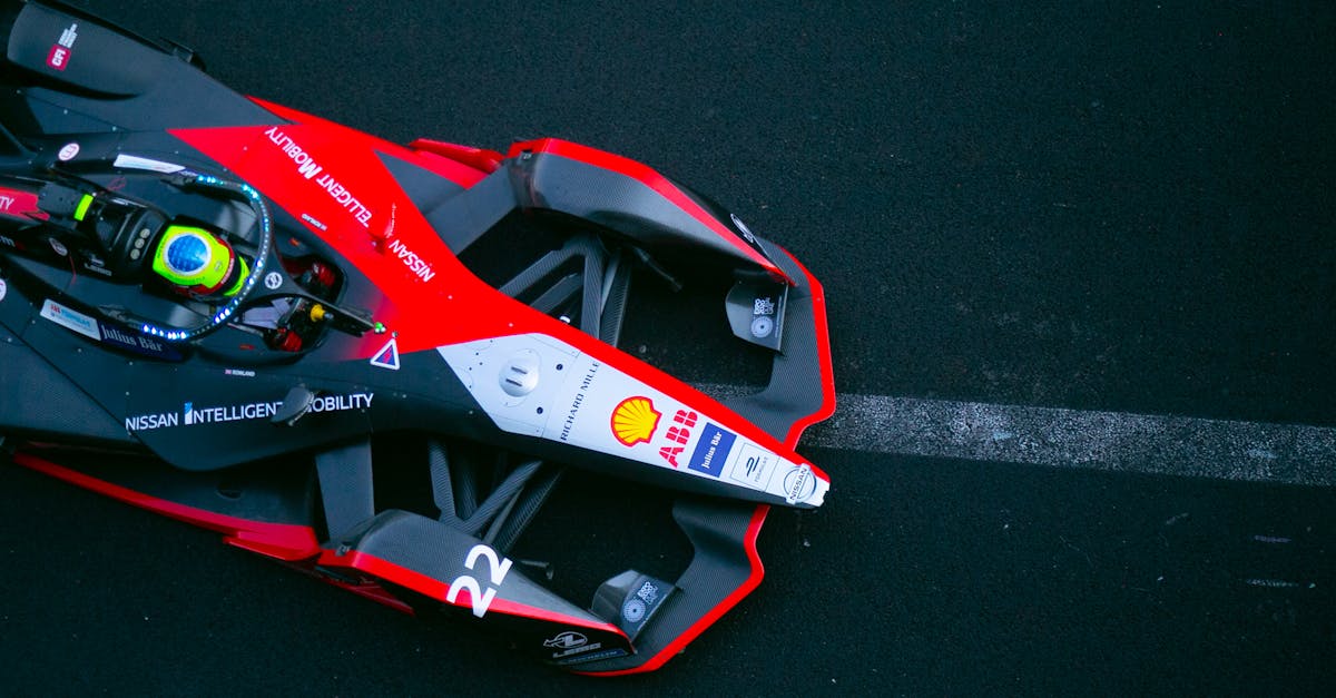 découvrez le calendrier complet de la saison de formule 1 2022 : dates, circuits et horaires des grands prix à ne pas manquer !