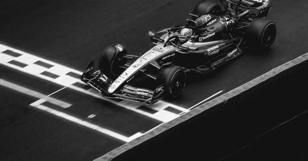 découvrez la liste complète des circuits de formule 1 à travers le monde : caractéristiques, records, histoire et dernières informations sur chaque tracé emblématique du championnat.