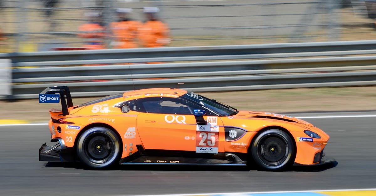 découvrez le mans, ville emblématique de la sarthe, célèbre pour sa course automobile des 24 heures, son centre historique médiéval et ses nombreux événements culturels. visitez le mans pour une expérience unique entre patrimoine et passion sportive.