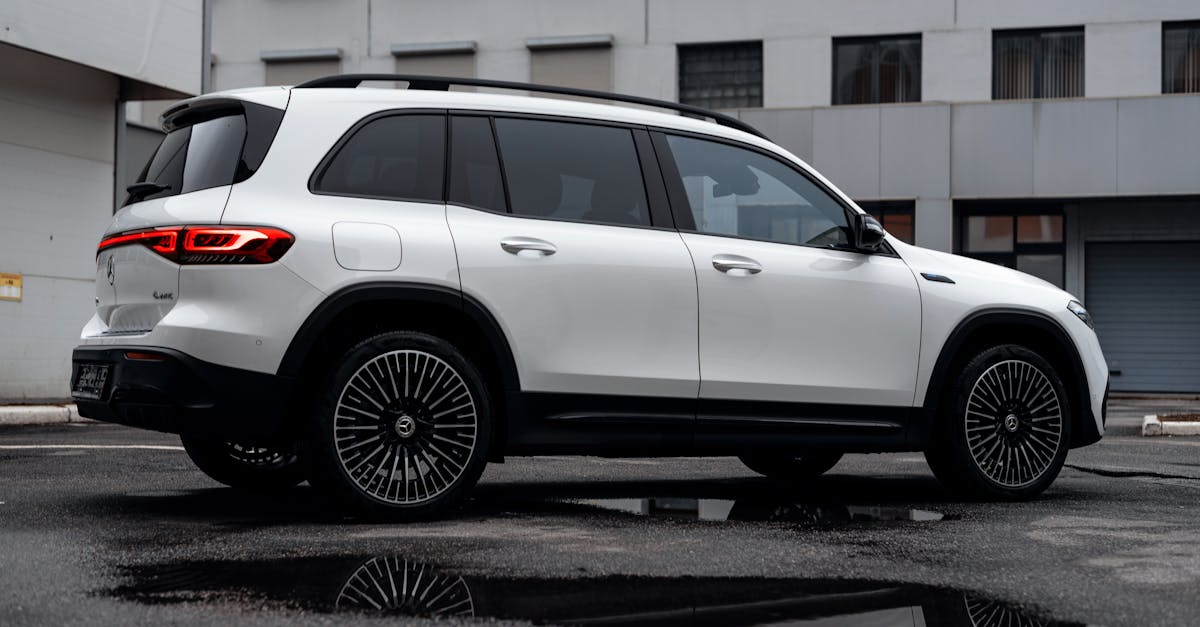 découvrez notre sélection des meilleurs suv compacts : performances, confort, sécurité et innovations pour répondre à tous vos besoins urbains ou familiaux.
