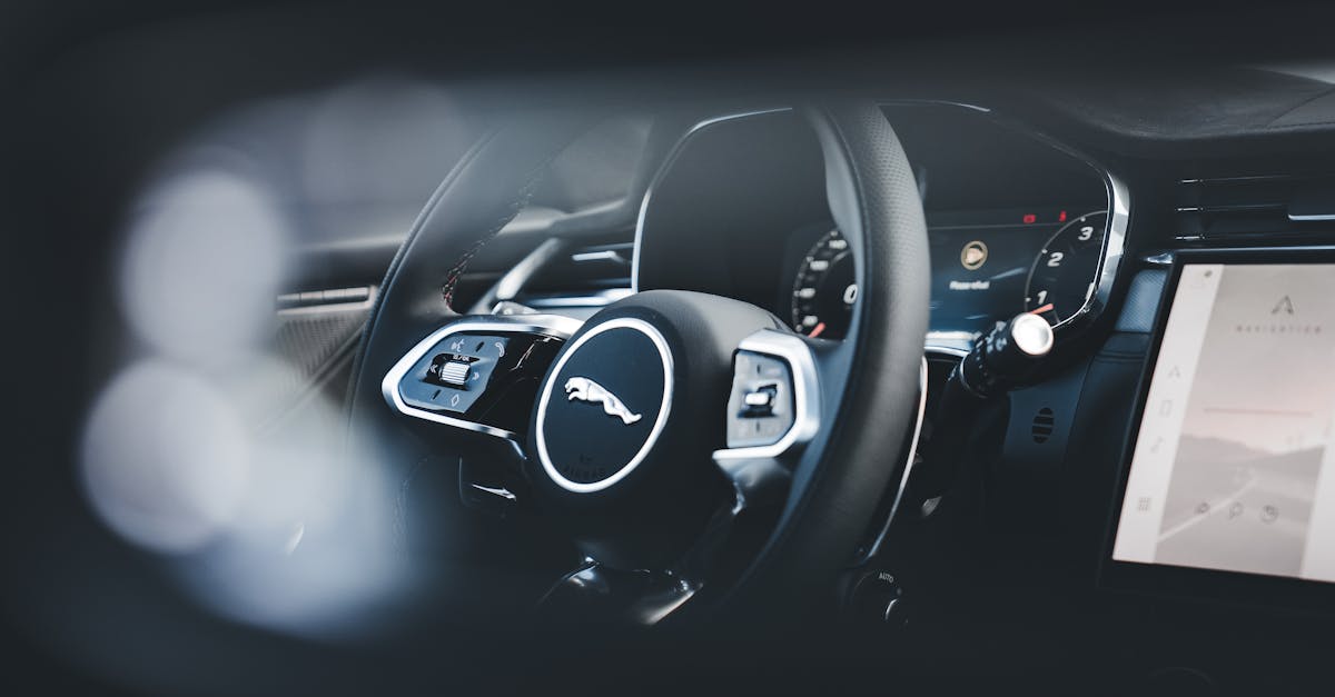 découvrez la jaguar f-type, un coupé sportif d’exception alliant puissance, design élégant et technologies innovantes. explorez ses performances et ses caractéristiques uniques.