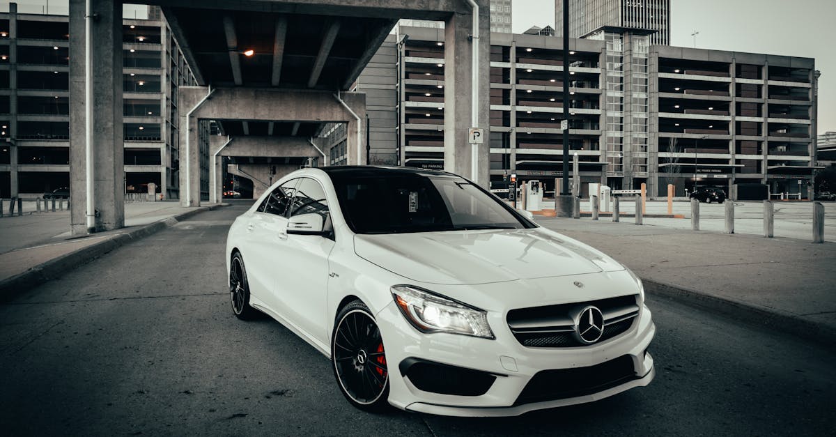 découvrez l'univers mercedes amg : performances exceptionnelles, design sportif et innovations technologiques. explorez la gamme amg et vivez l'expérience de conduite ultime signée mercedes-benz.