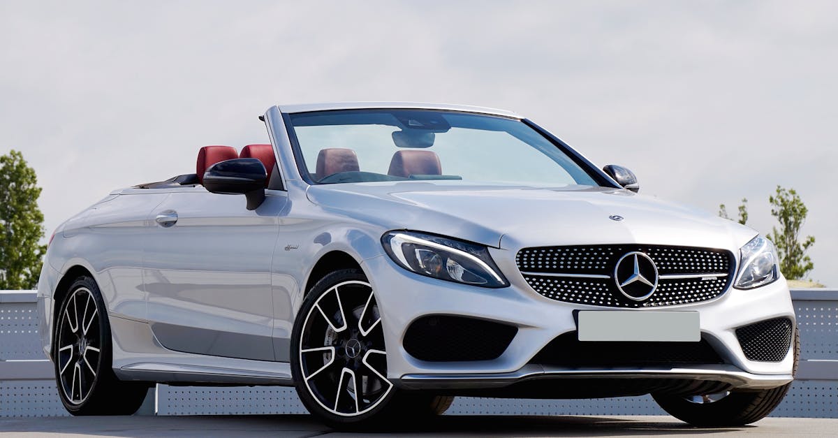 découvrez la mercedes classe v et l’électrique eqv : élégance, confort et technologie réunis pour tous vos trajets familiaux ou professionnels. profitez de l’espace et de l’innovation mercedes.