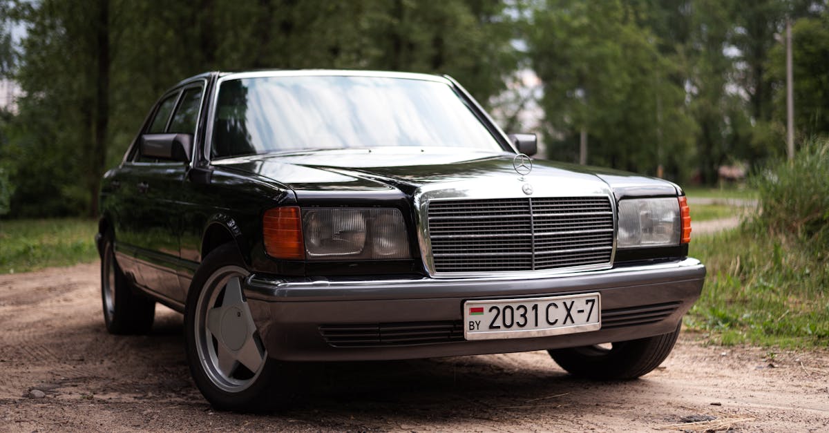découvrez la mercedes classe v et eqv, des monospaces élégants et spacieux, idéals pour voyager en famille ou pour le transport professionnel, alliant confort, technologie avancée et motorisations puissantes, y compris 100% électriques.