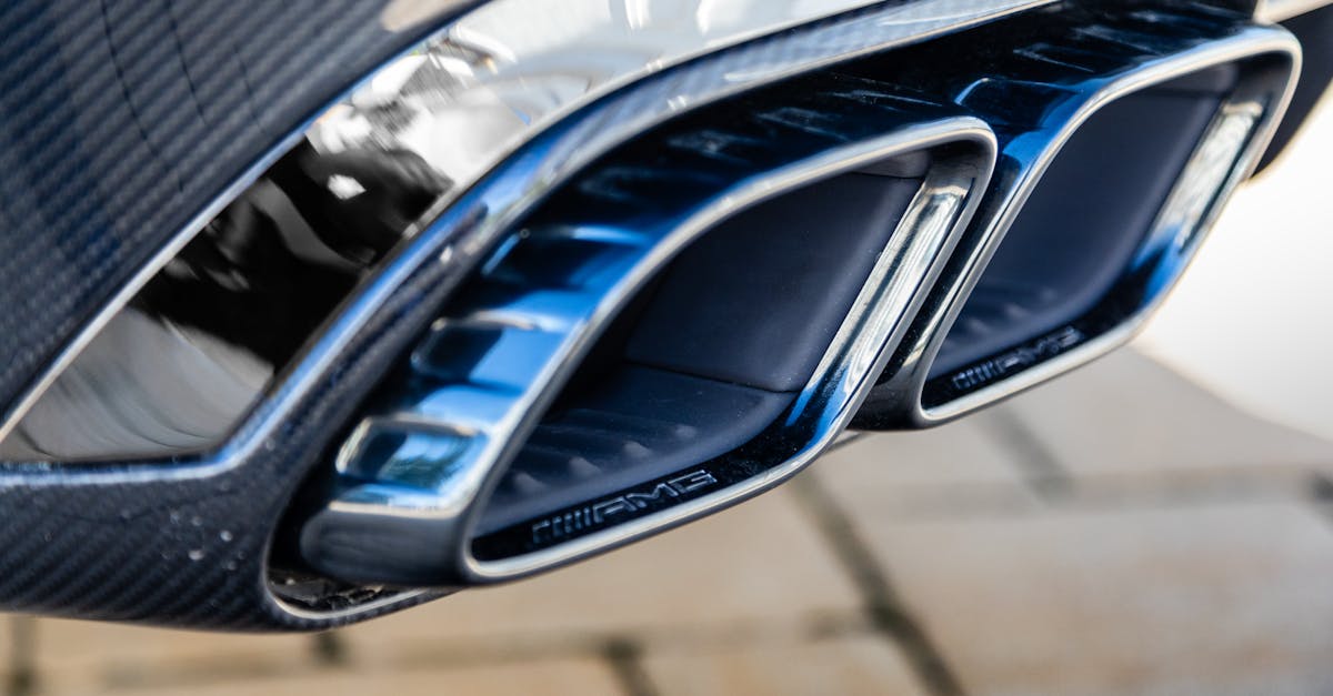 découvrez la mercedes classe v et eqv, les monospaces premium alliant confort, technologie et élégance, disponibles en versions thermiques et électriques pour répondre à tous vos besoins de mobilité.